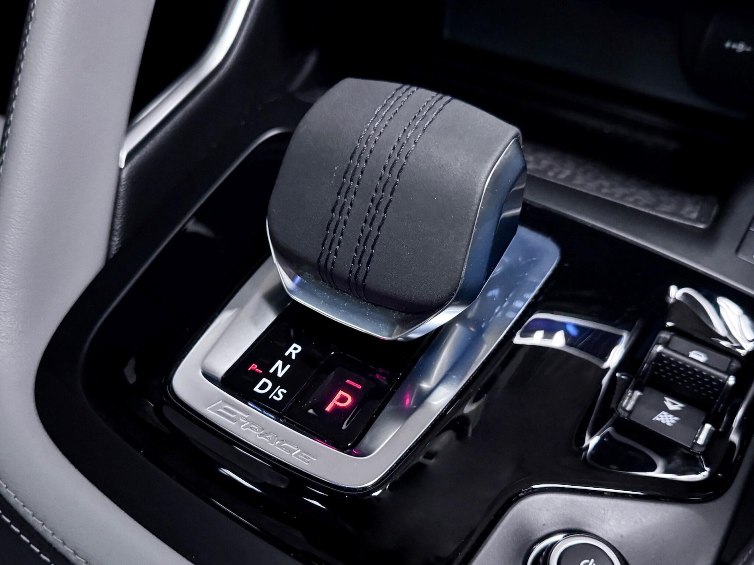 Used Jaguar E-Pace 2022 for sale - 76839422: Photo 33