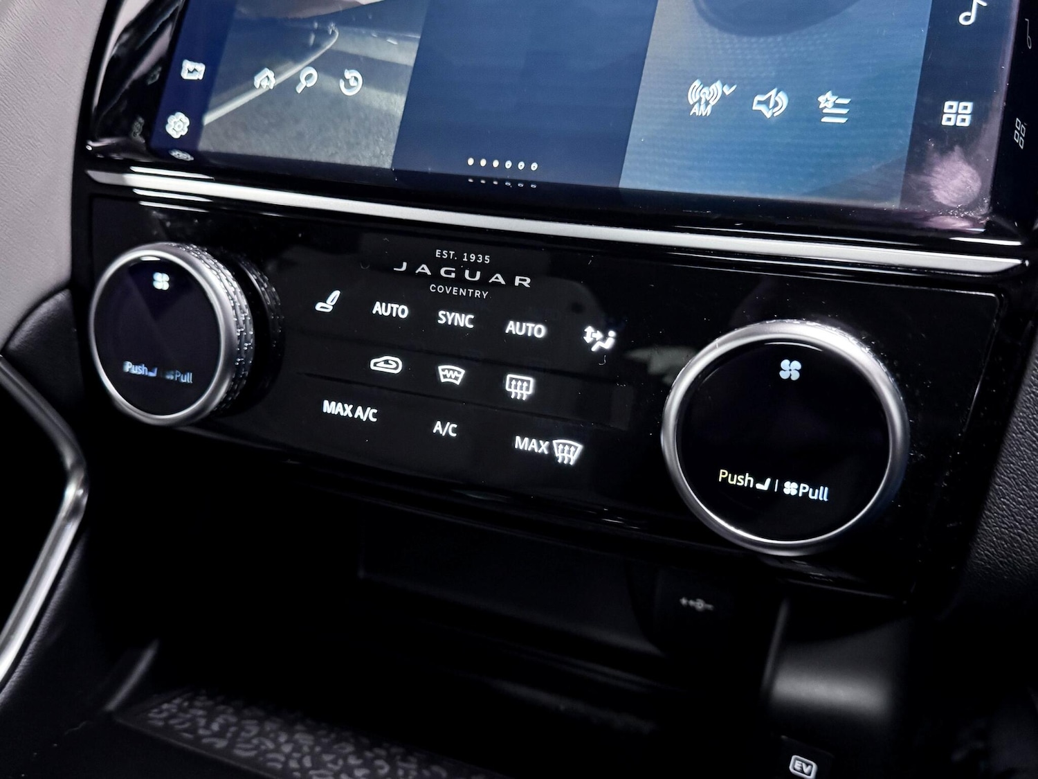 Used Jaguar E-Pace 2022 for sale - 76839422: Photo 36