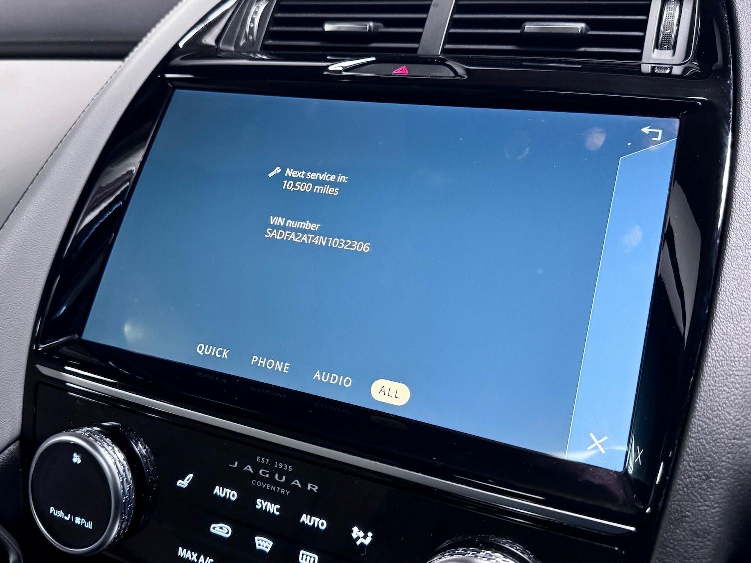 Used Jaguar E-Pace 2022 for sale - 76839422: Photo 46