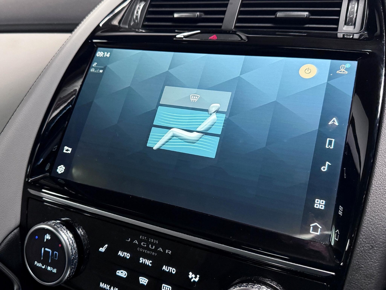 Used Jaguar E-Pace 2022 for sale - 76839422: Photo 56