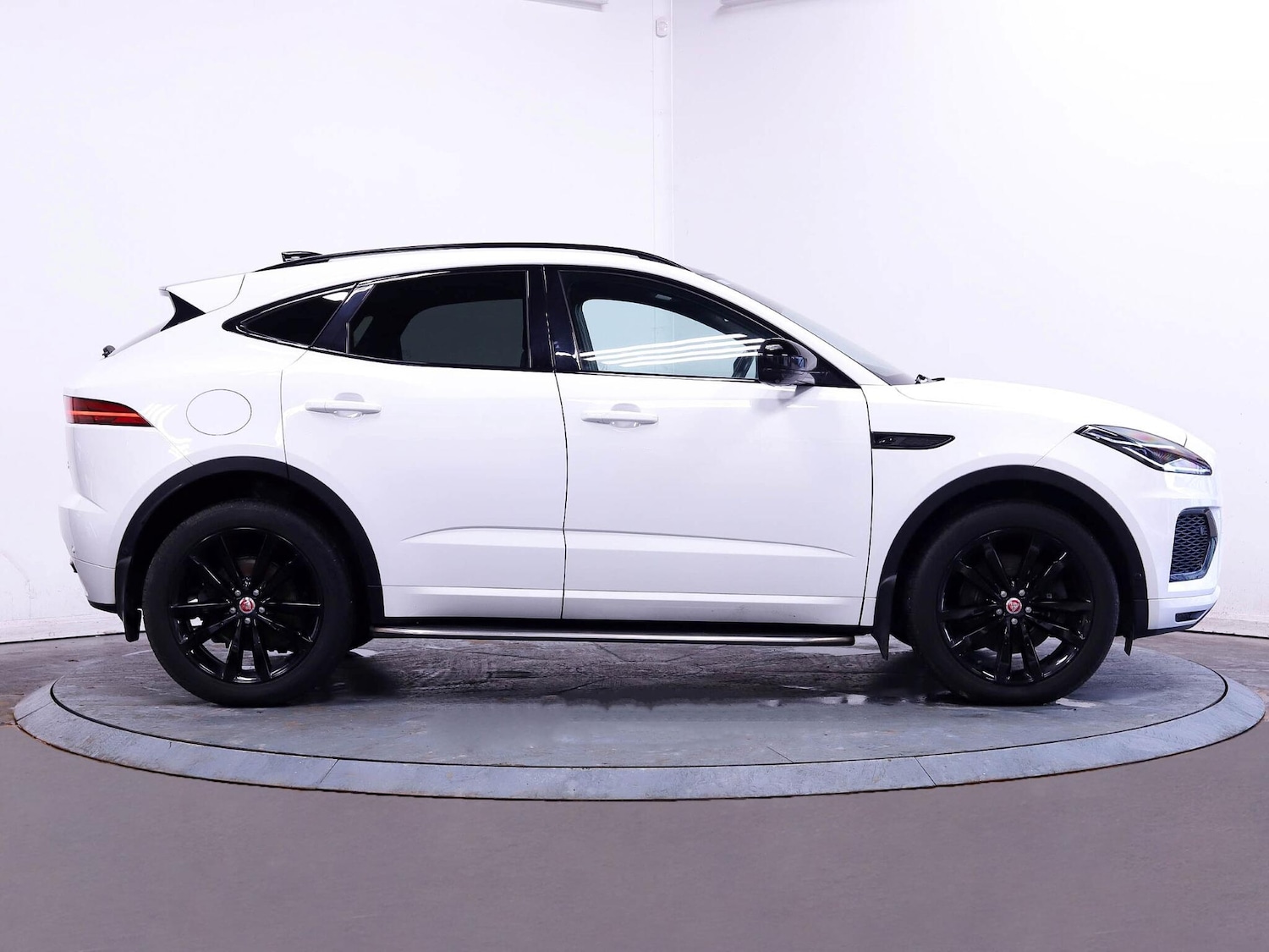 Used Jaguar E-Pace 2022 for sale - 76839422: Photo 8
