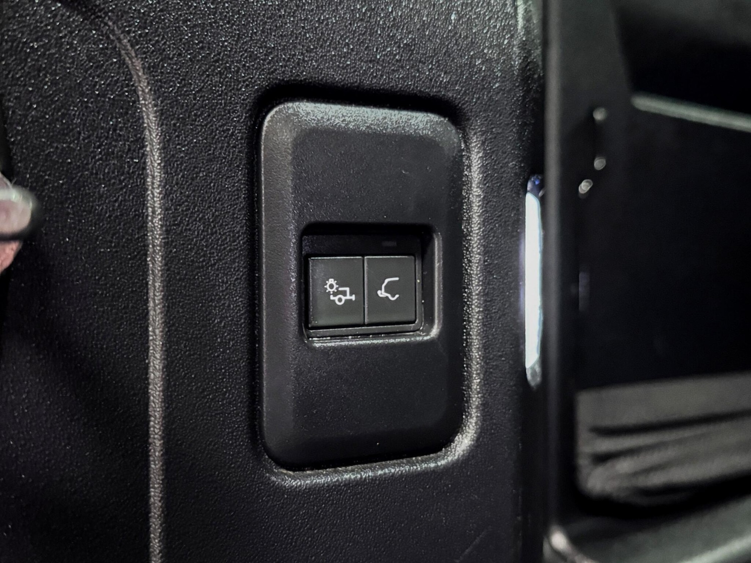 Used Land Rover Defender 2024 for sale - 77612390: Photo 13