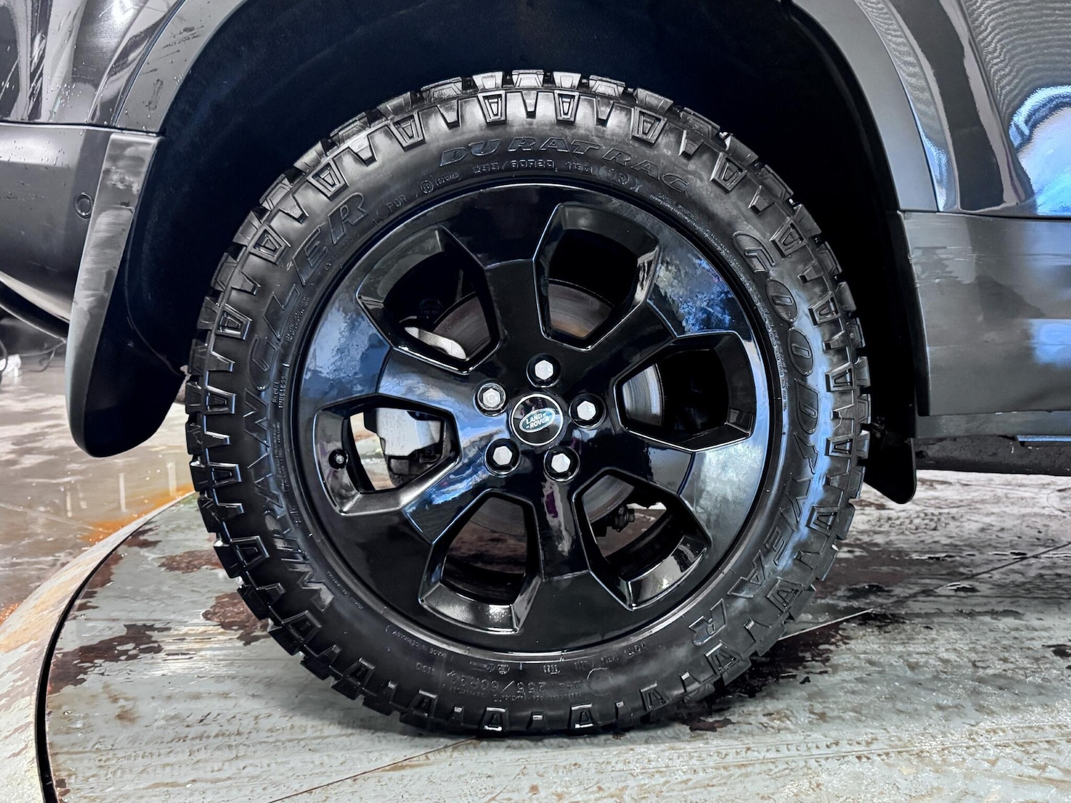 Used Land Rover Defender 2024 for sale - 77612390: Photo 51