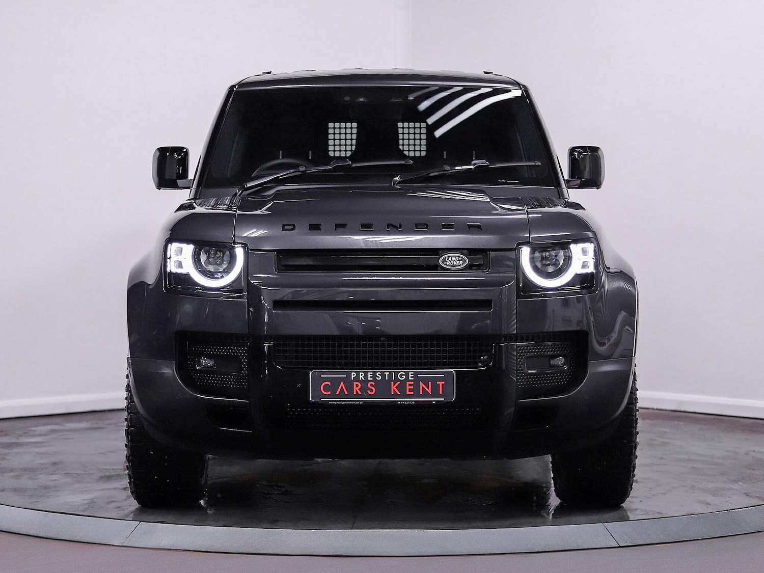 Used Land Rover Defender 2024 for sale - 77612390: Photo 7