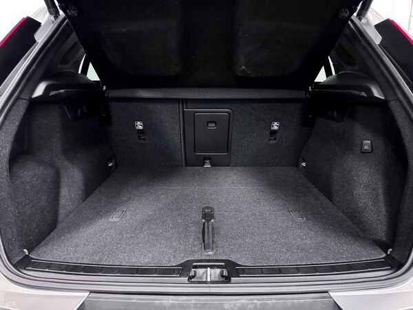 Used Volvo XC40 2023 for sale - 75563932: Photo 11
