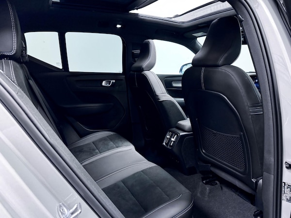 Used Volvo XC40 2023 for sale - 75563932: Photo 26