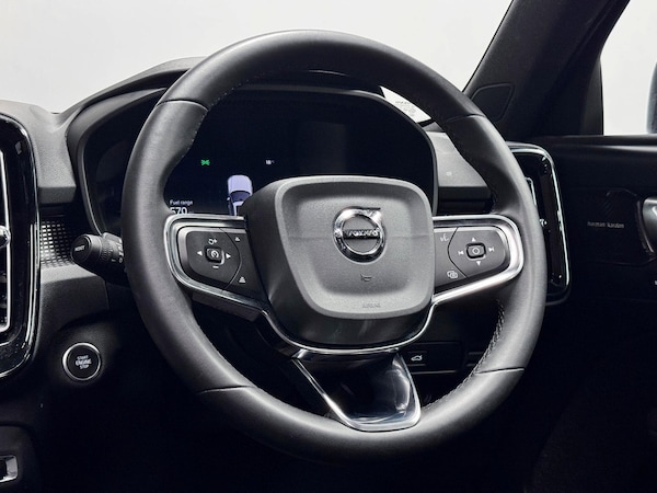 Used Volvo XC40 2023 for sale - 75563932: Photo 36
