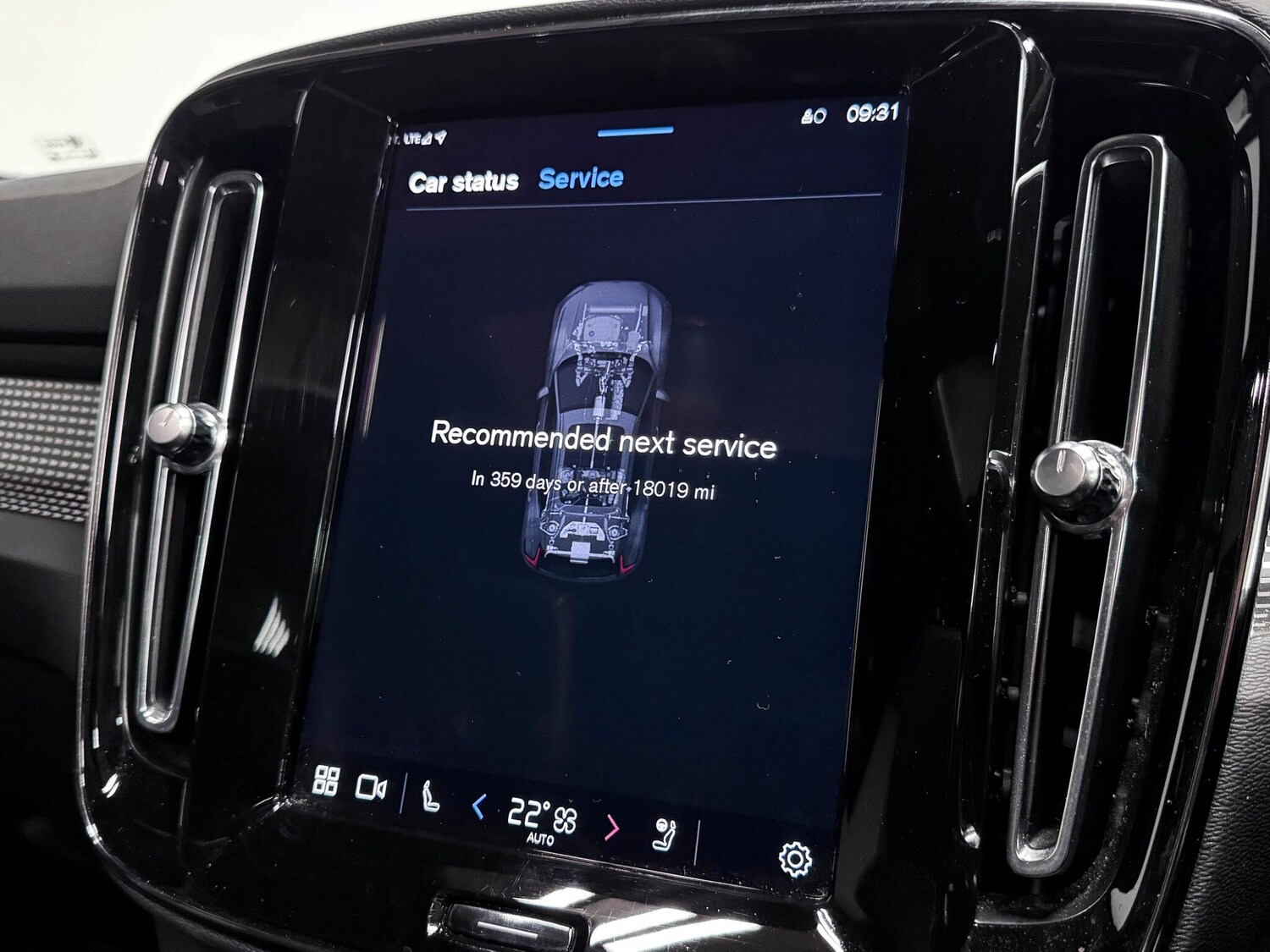 Used Volvo XC40 2023 for sale - 75563932: Photo 48