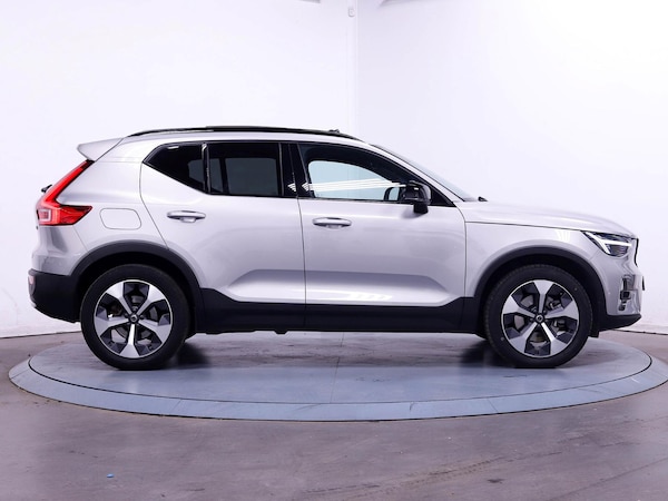 Used Volvo XC40 2023 for sale - 75563932: Photo 8