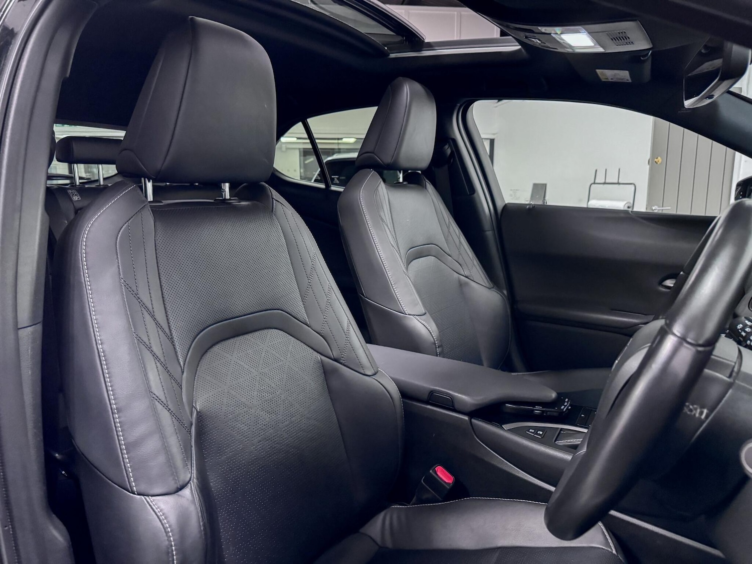 Used Lexus UX 2022 for sale - 76886756: Photo 23