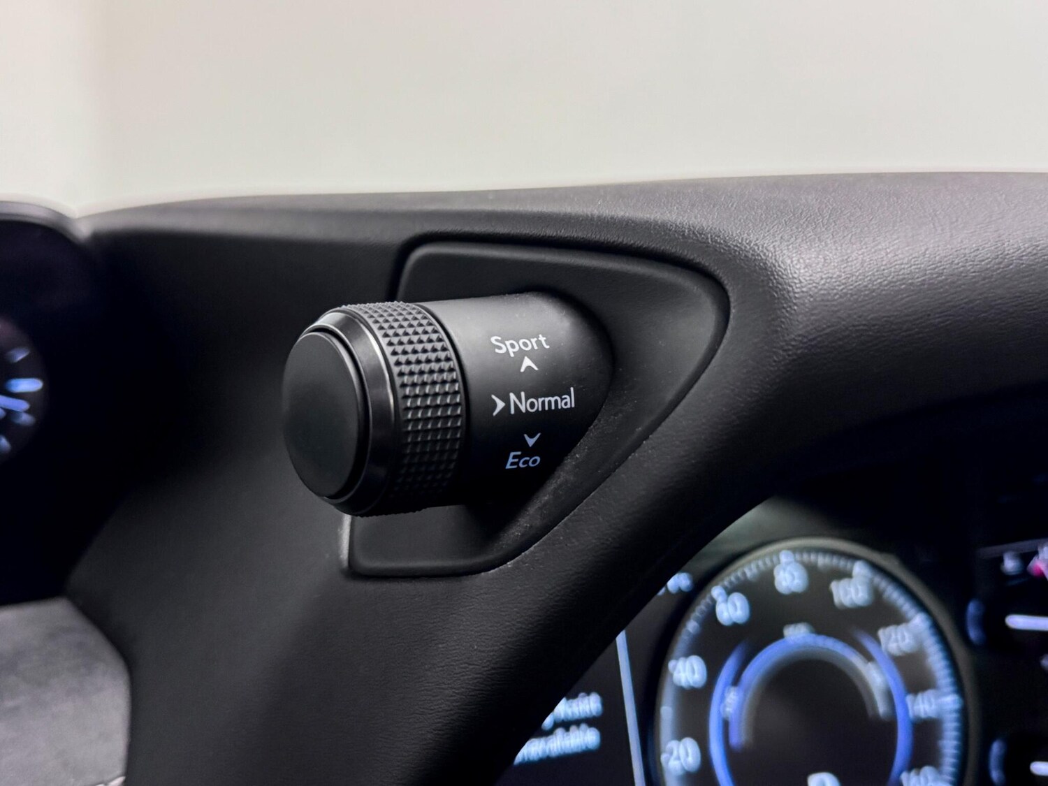 Used Lexus UX 2022 for sale - 76886756: Photo 40