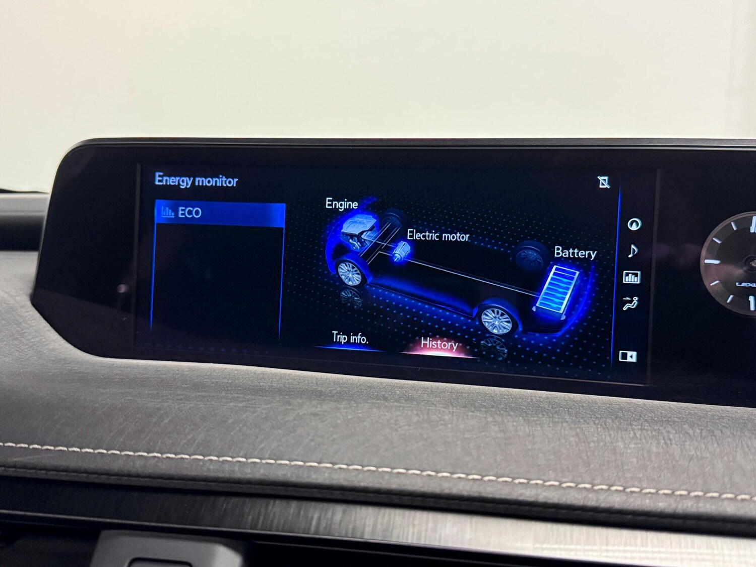 Used Lexus UX 2022 for sale - 76886756: Photo 51