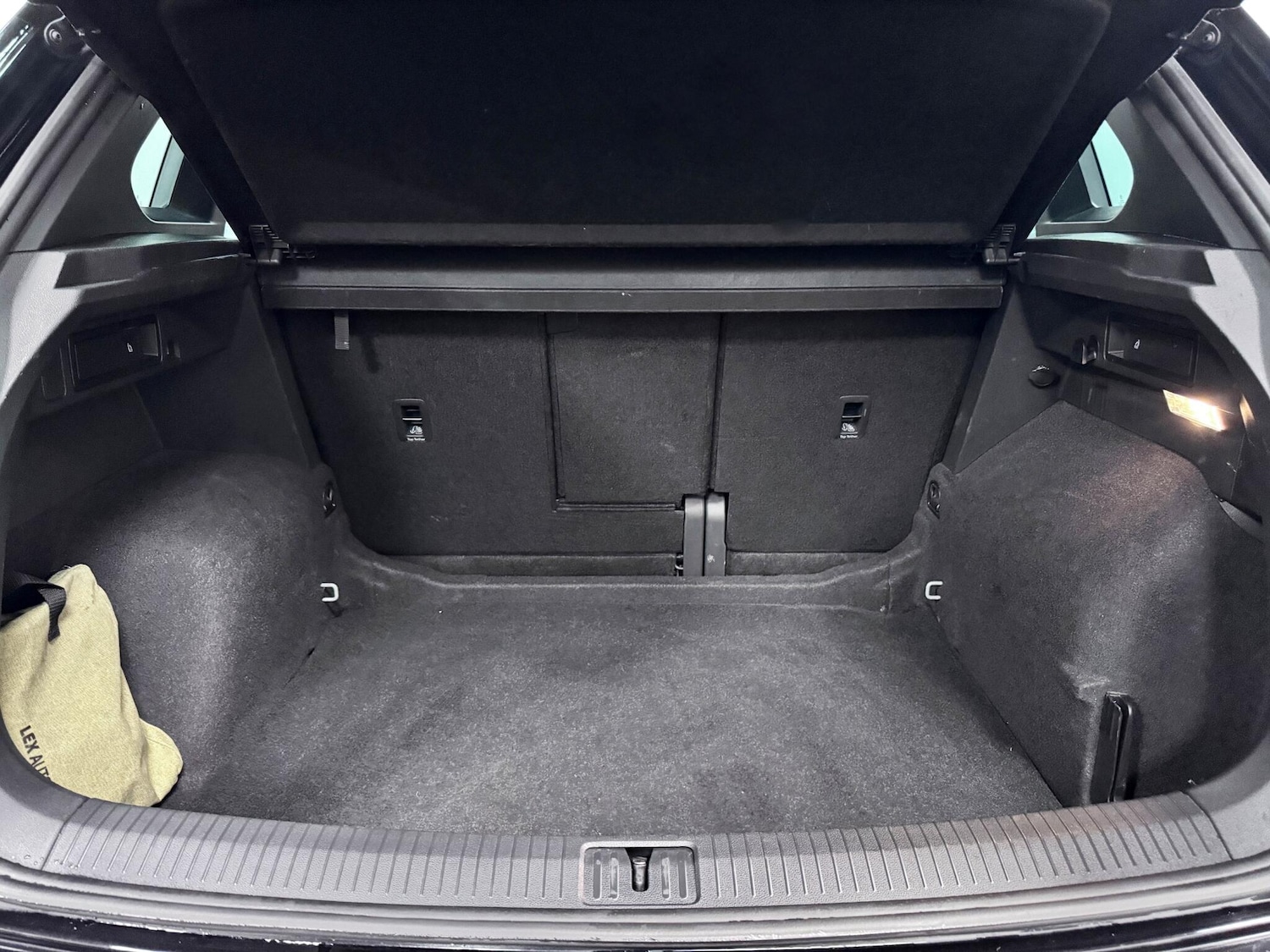 Used Volkswagen Tiguan 2021 for sale - 78018934: Photo 12