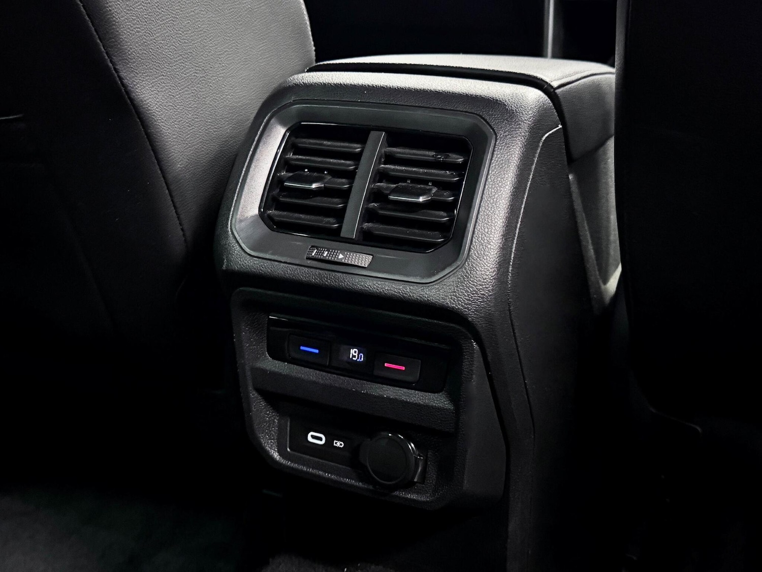 Used Volkswagen Tiguan 2021 for sale - 78018934: Photo 22