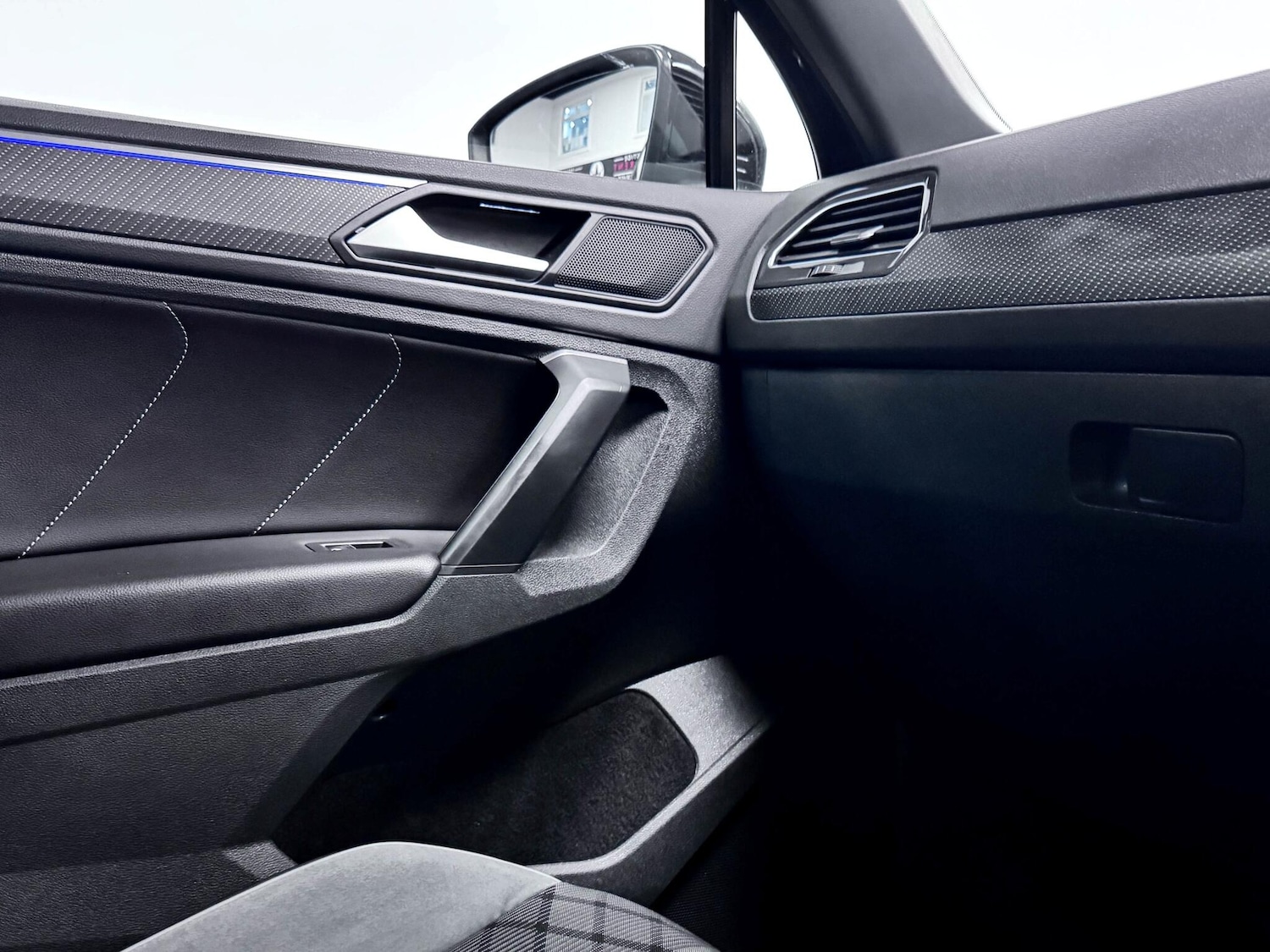 Used Volkswagen Tiguan 2021 for sale - 78018934: Photo 24