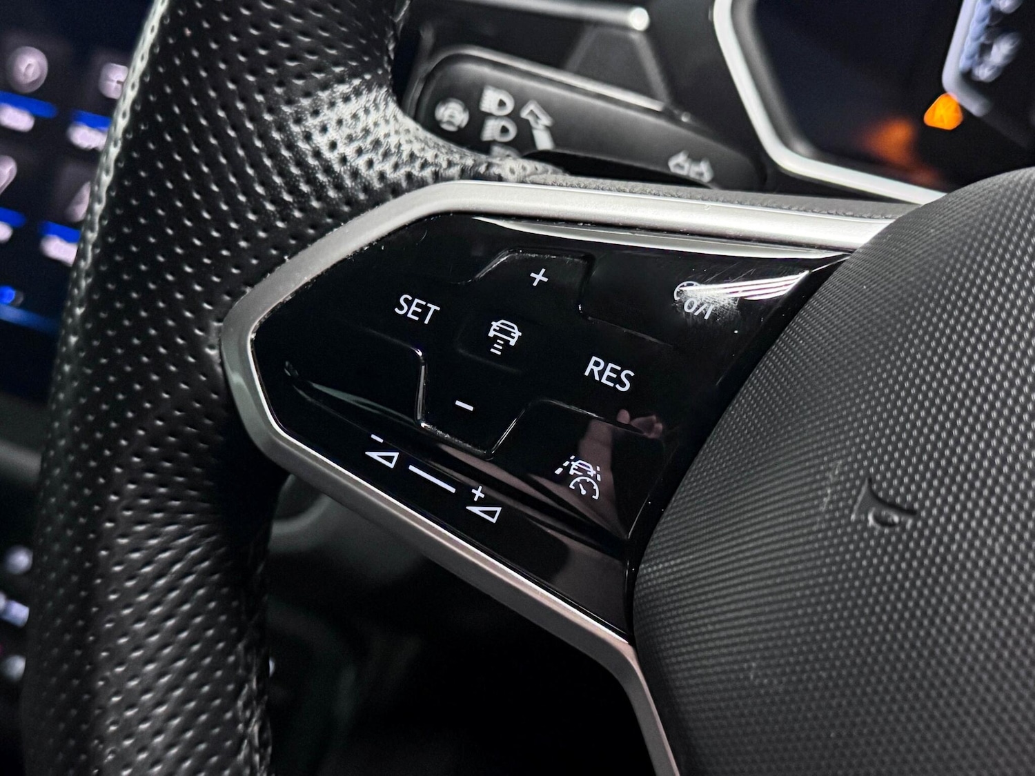 Used Volkswagen Tiguan 2021 for sale - 78018934: Photo 32