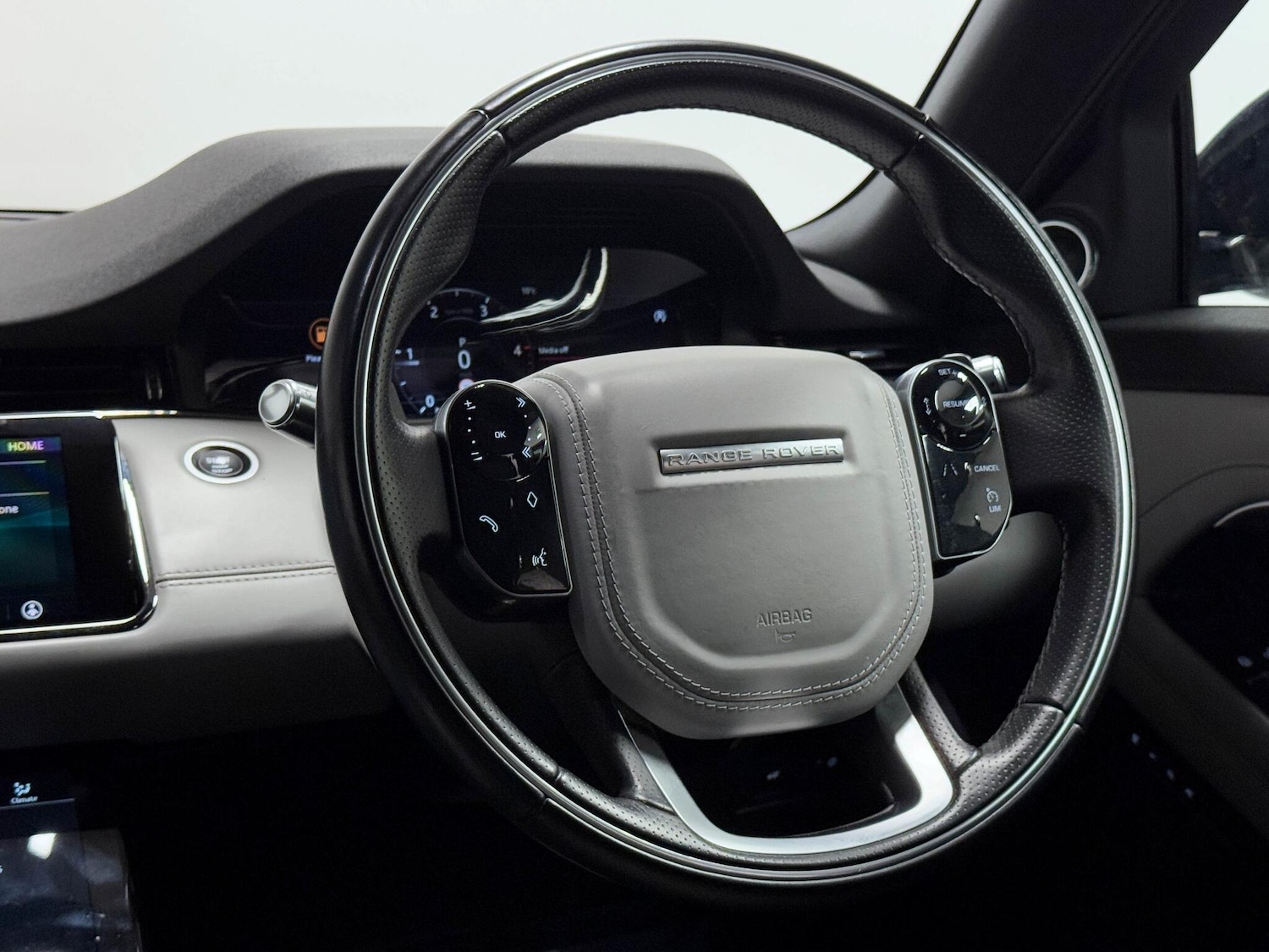 Used Land Rover Range Rover Evoque 2020 for sale - 76370660: Photo 37