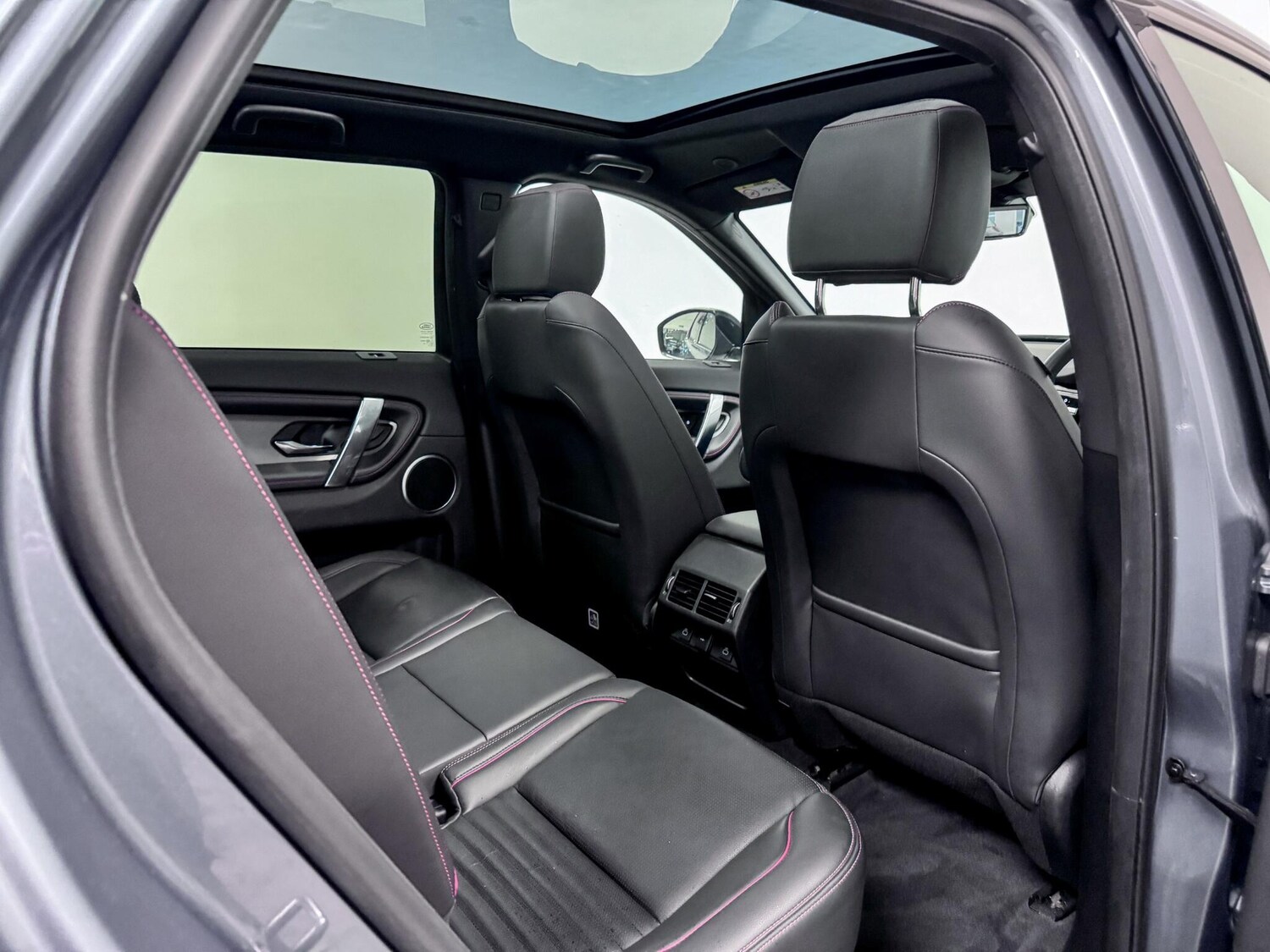 Used Land Rover Discovery Sport 2022 for sale - 78087106: Photo 24