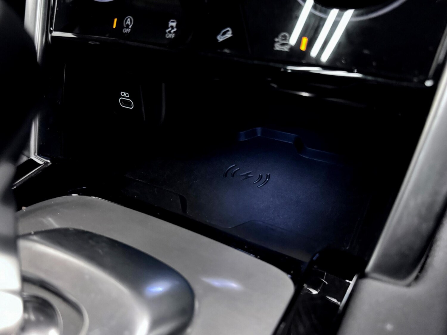 Used Land Rover Discovery Sport 2022 for sale - 78087106: Photo 32