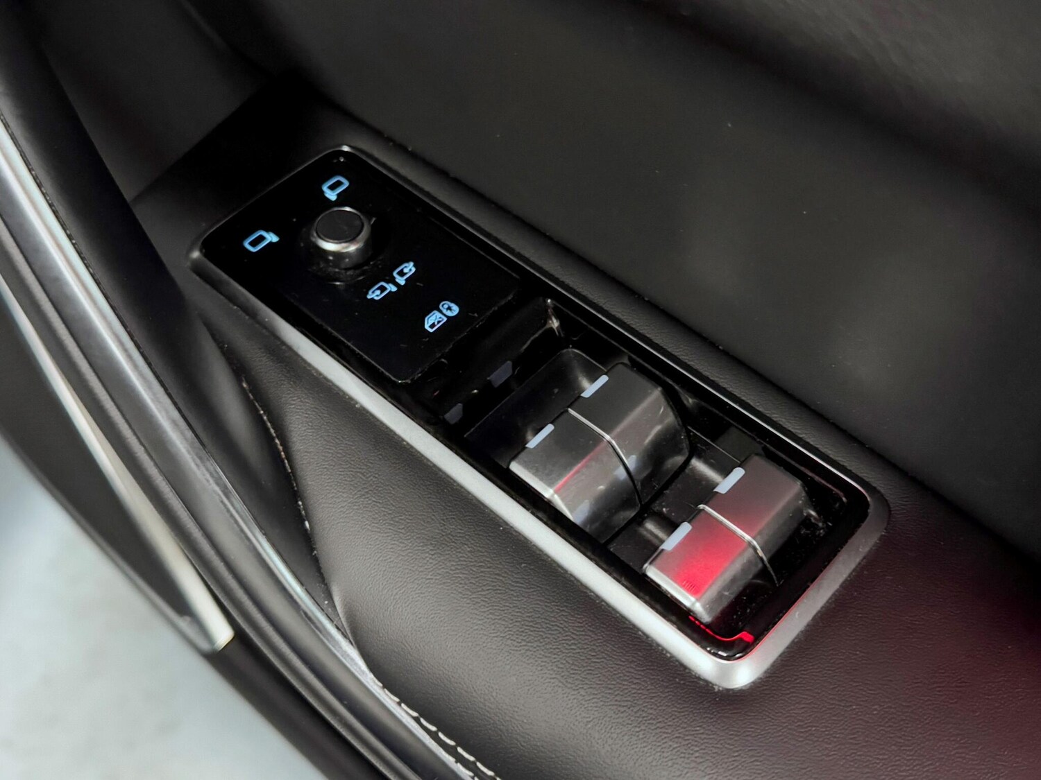 Used Jaguar F-Pace 2022 for sale - 76032652: Photo 17