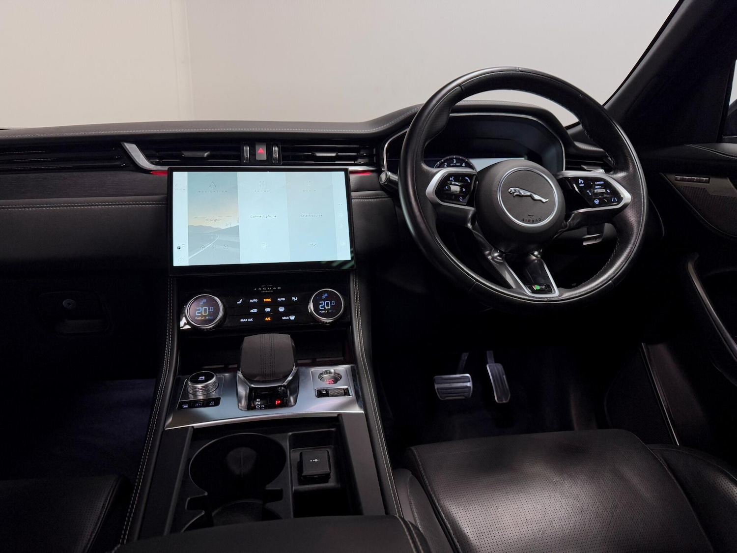 Used Jaguar F-Pace 2022 for sale - 76032652: Photo 28
