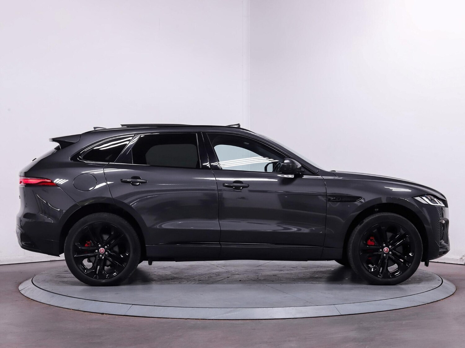 Used Jaguar F-Pace 2022 for sale - 76032652: Photo 8