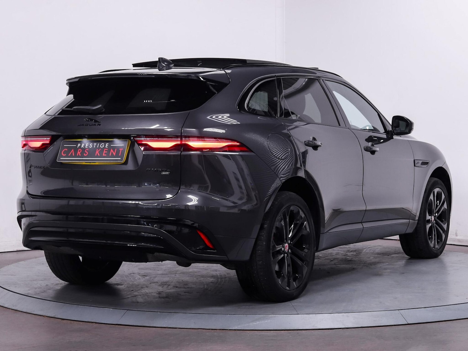 Used Jaguar F-Pace 2022 for sale - 76032652: Photo 9