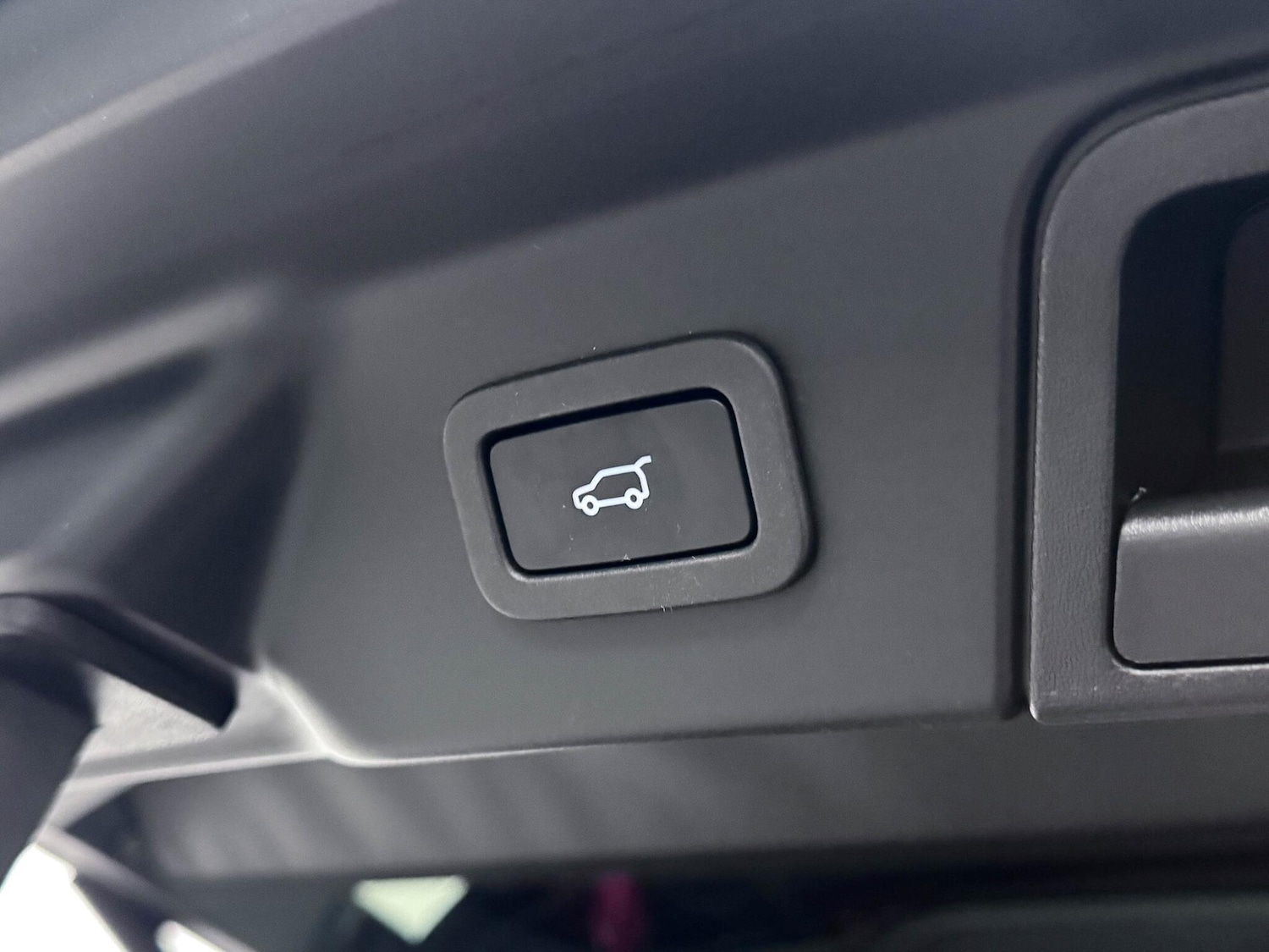 Used Land Rover Range Rover Velar 2020 for sale - 76584751: Photo 13