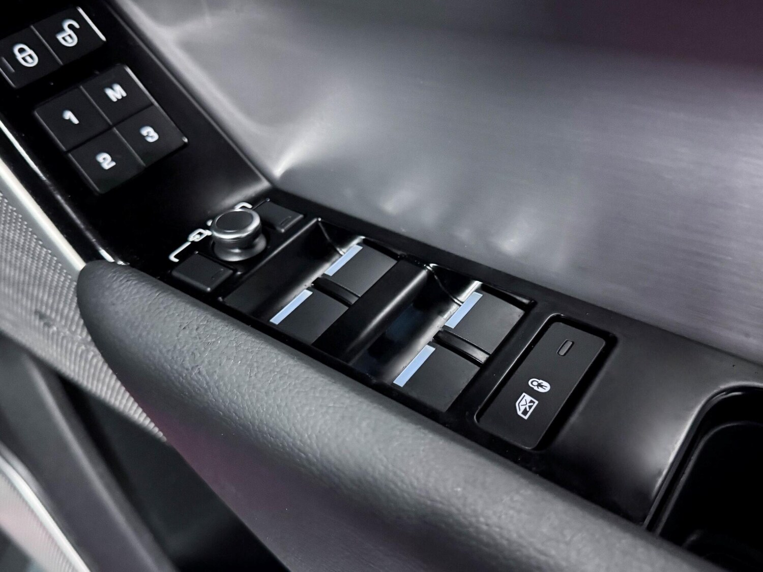 Used Land Rover Range Rover Velar 2020 for sale - 76584751: Photo 17