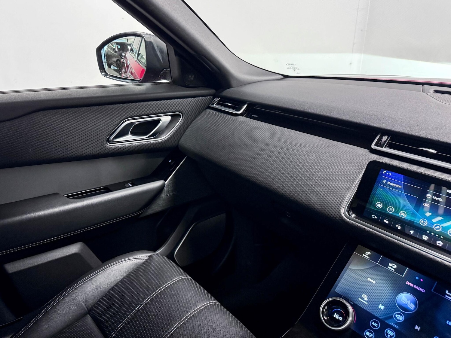 Used Land Rover Range Rover Velar 2020 for sale - 76584751: Photo 24