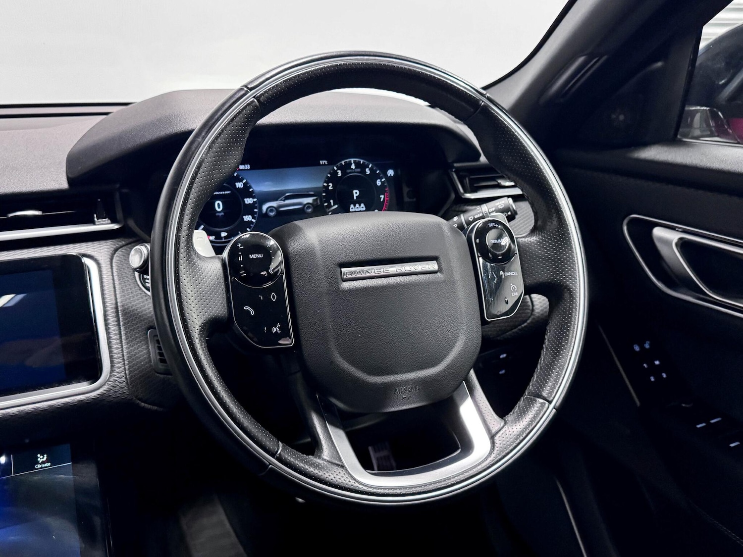 Used Land Rover Range Rover Velar 2020 for sale - 76584751: Photo 32