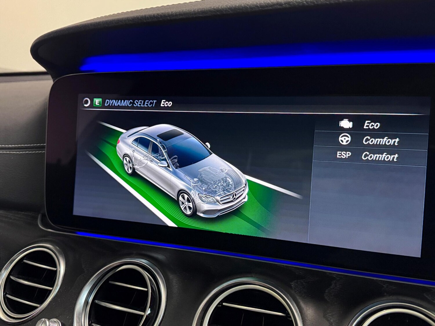 Used Mercedes-Benz E Class 2020 for sale - 76645899: Photo 49