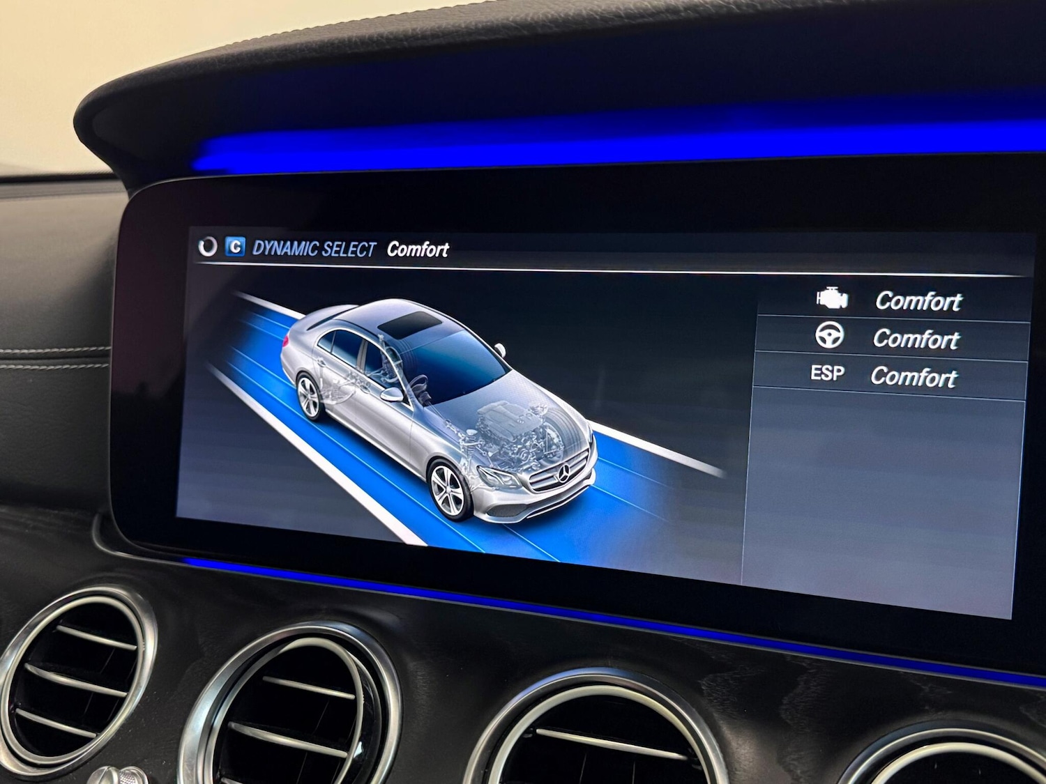 Used Mercedes-Benz E Class 2020 for sale - 76645899: Photo 50