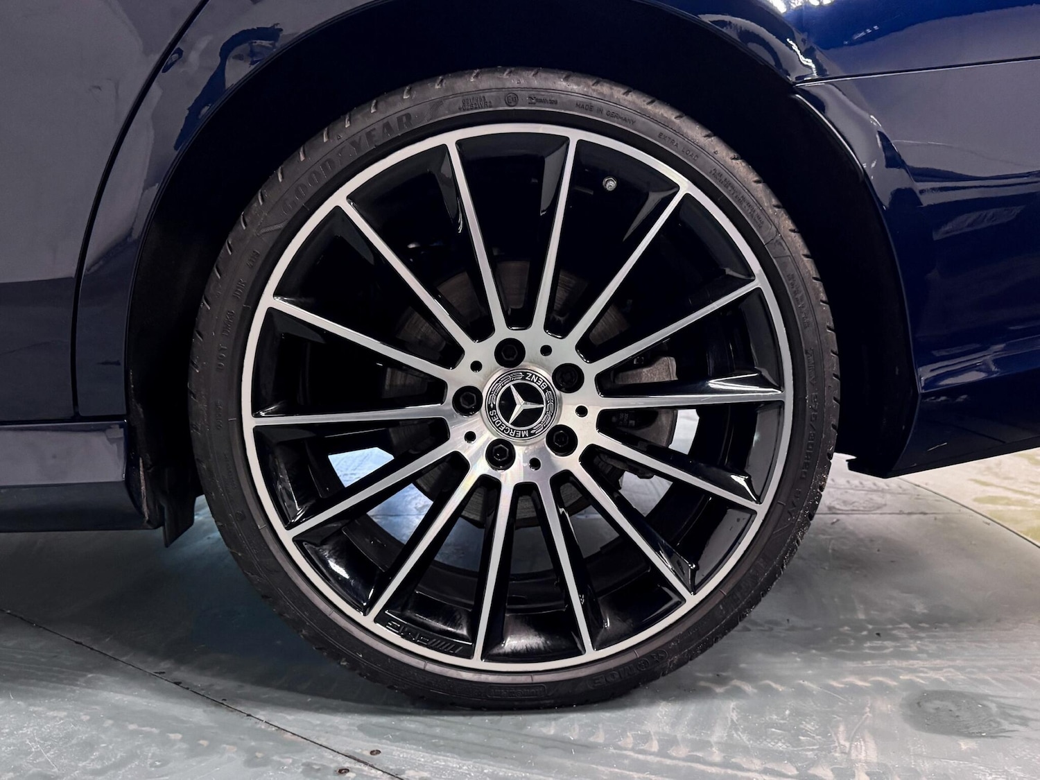 Used Mercedes-Benz E Class 2020 for sale - 76645899: Photo 63