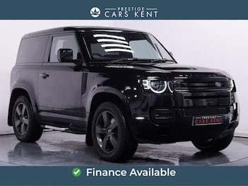 Used Land Rover Defender 90 2023 for sale - 76409063: Photo