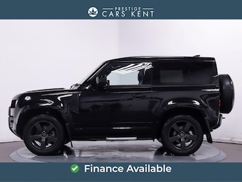 Used Land Rover Defender 90 2023 for sale - 76409063: Photo