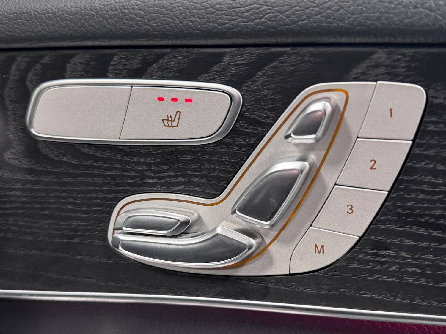 Used Mercedes-Benz GLC 2020 for sale - 76608248: Photo 17