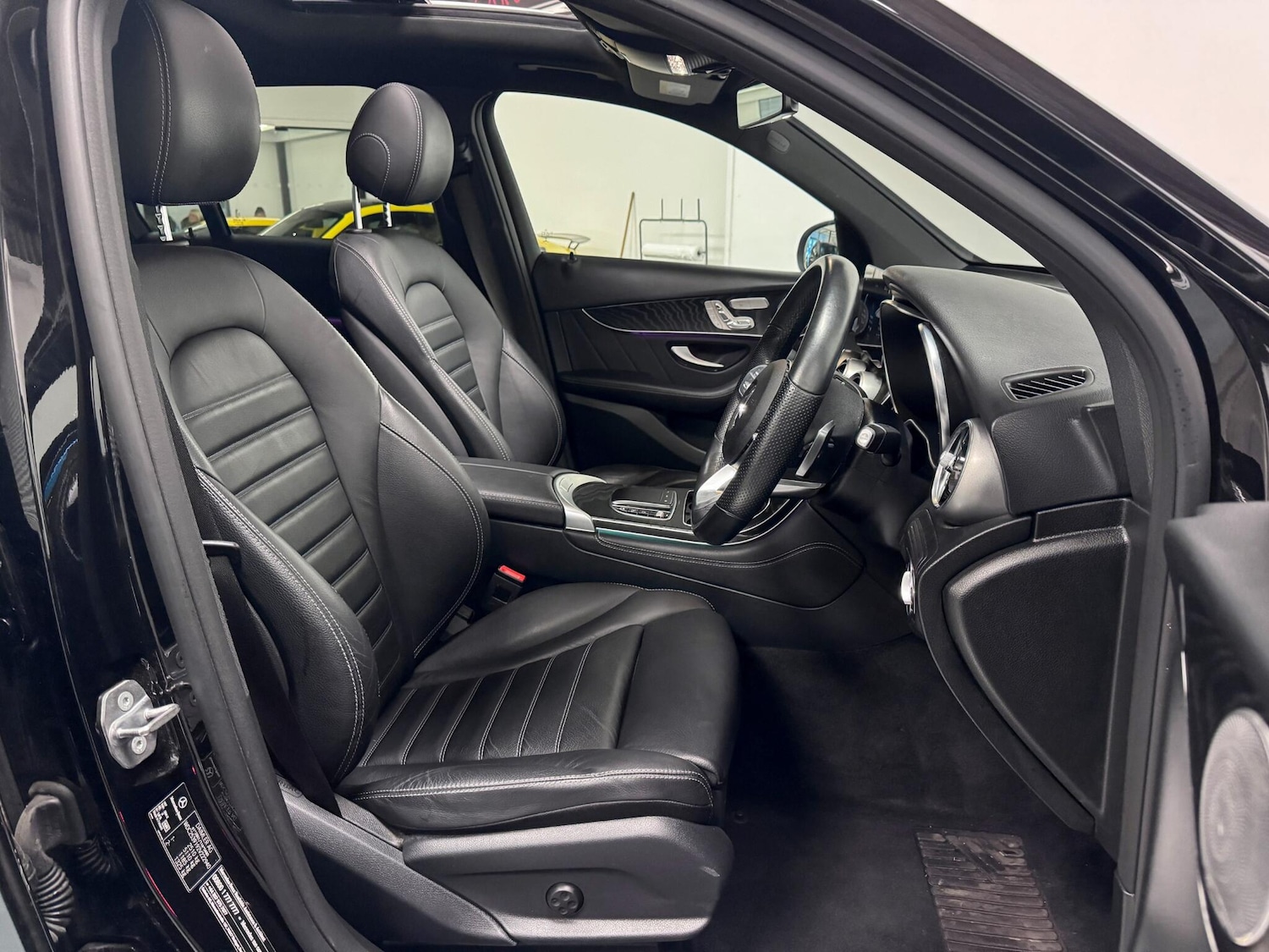 Used Mercedes-Benz GLC 2020 for sale - 76608248: Photo 22