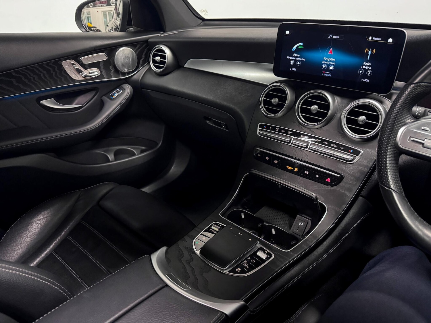 Used Mercedes-Benz GLC 2020 for sale - 76608248: Photo 27