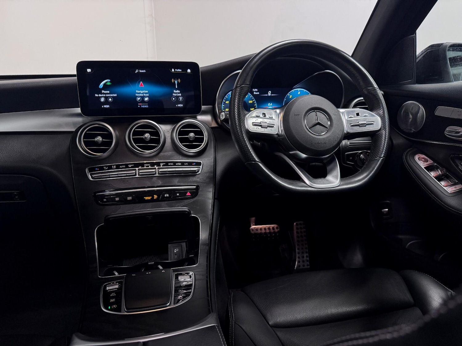 Used Mercedes-Benz GLC 2020 for sale - 76608248: Photo 32