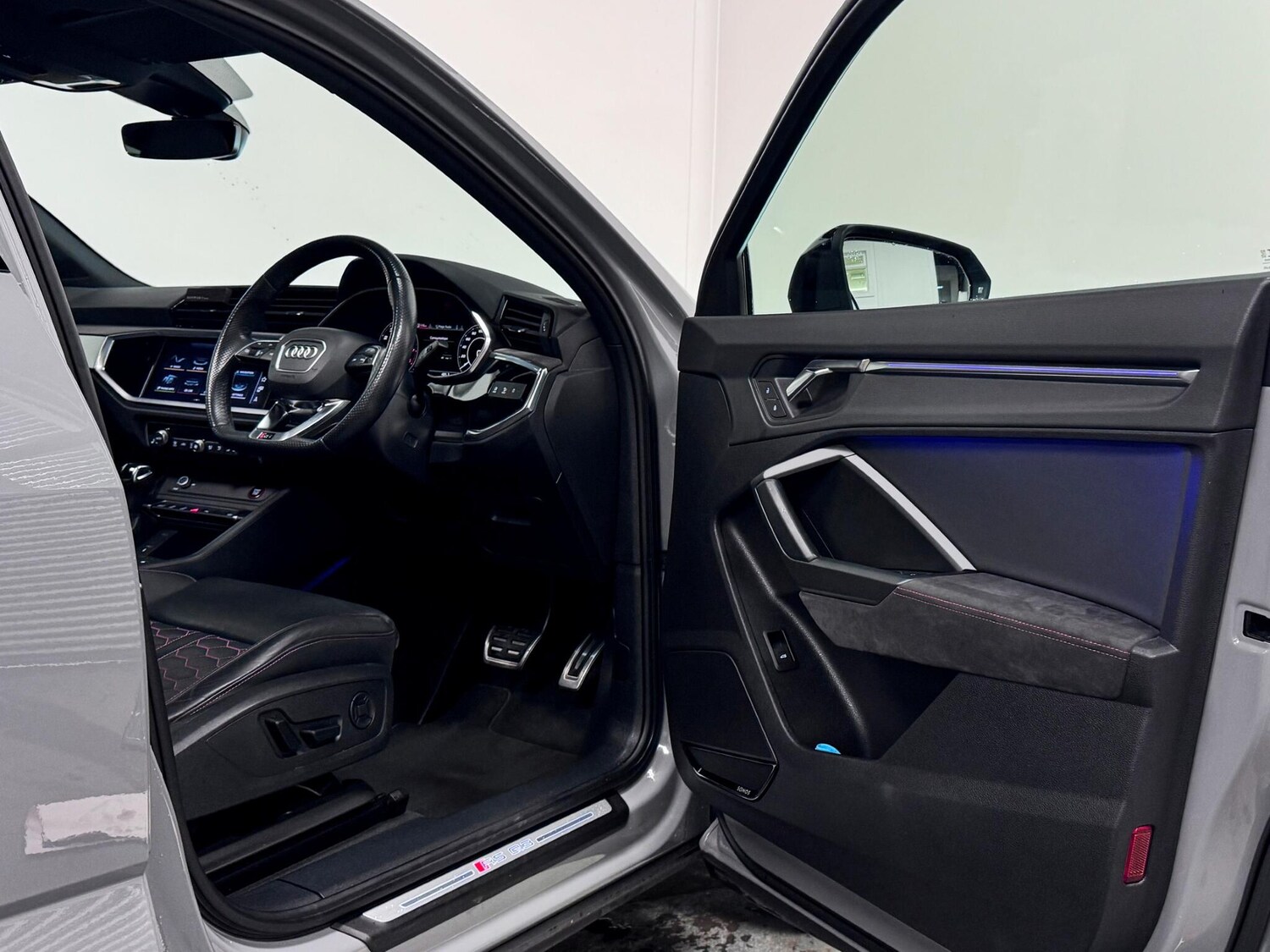 Used Audi RS Q3 2022 for sale - 78006312: Photo 13