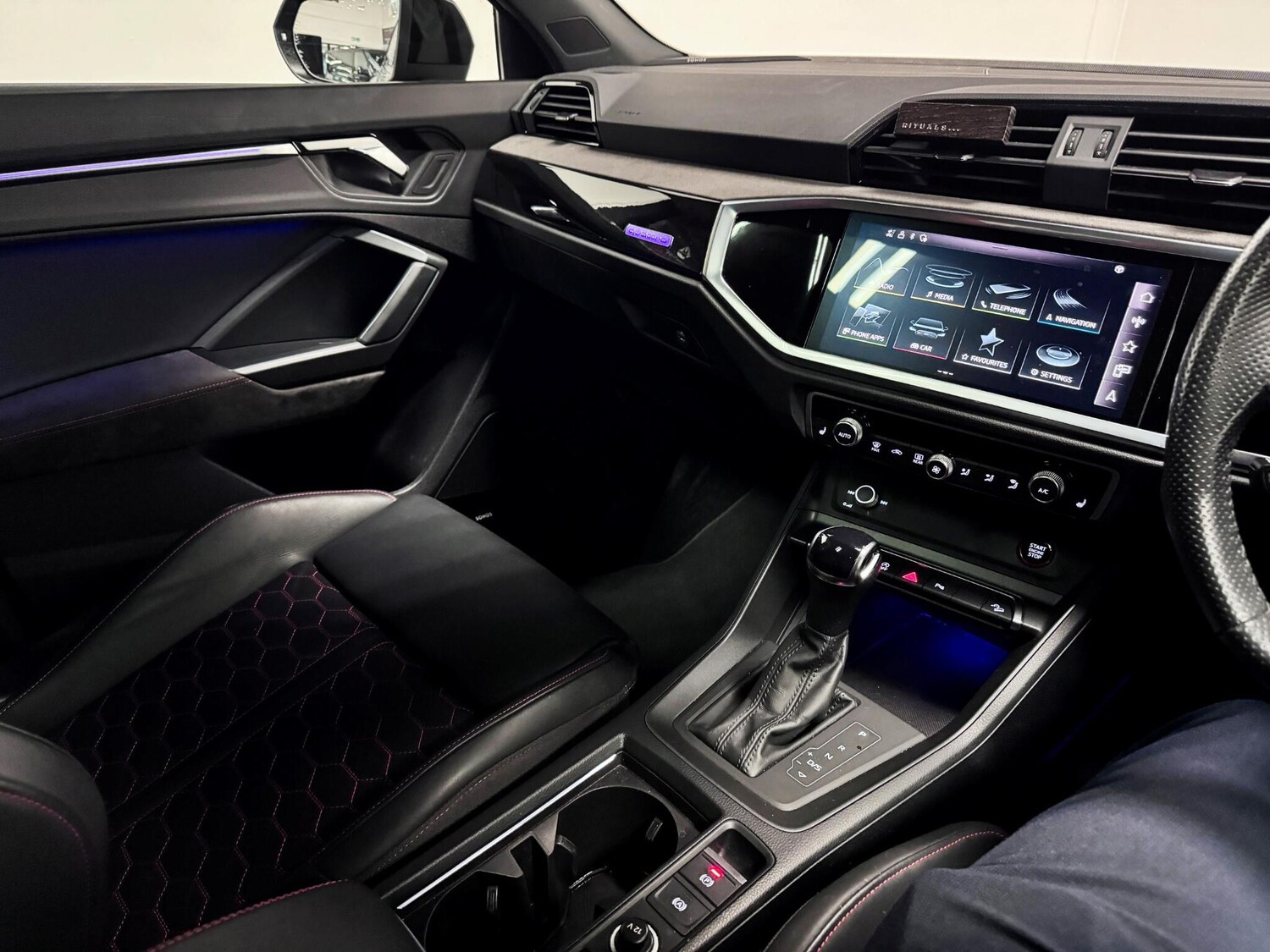 Used Audi RS Q3 2022 for sale - 78006312: Photo 27