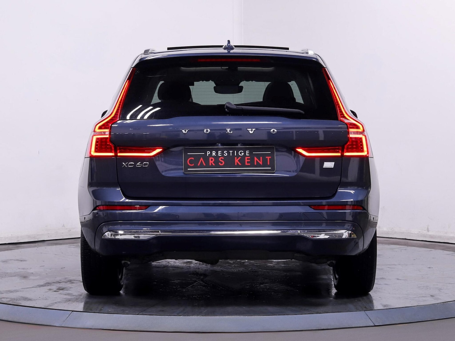 Used Volvo XC60 2022 for sale - 76912850: Photo 11