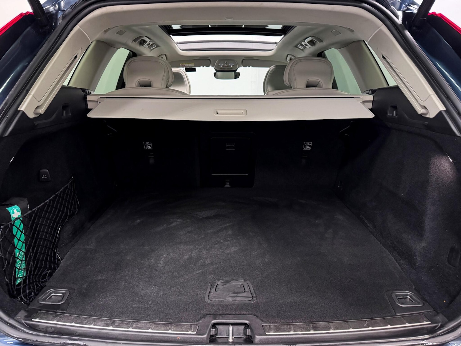 Used Volvo XC60 2022 for sale - 76912850: Photo 12