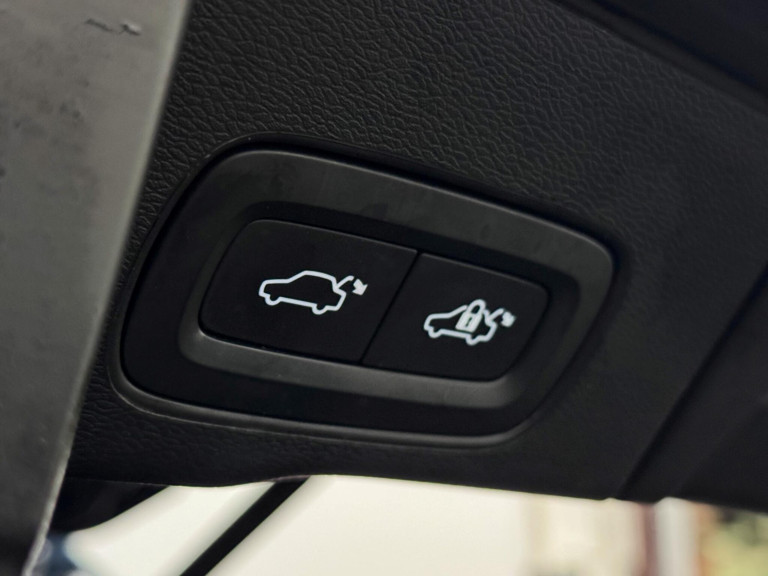 Used Volvo XC60 2022 for sale - 76912850: Photo 13