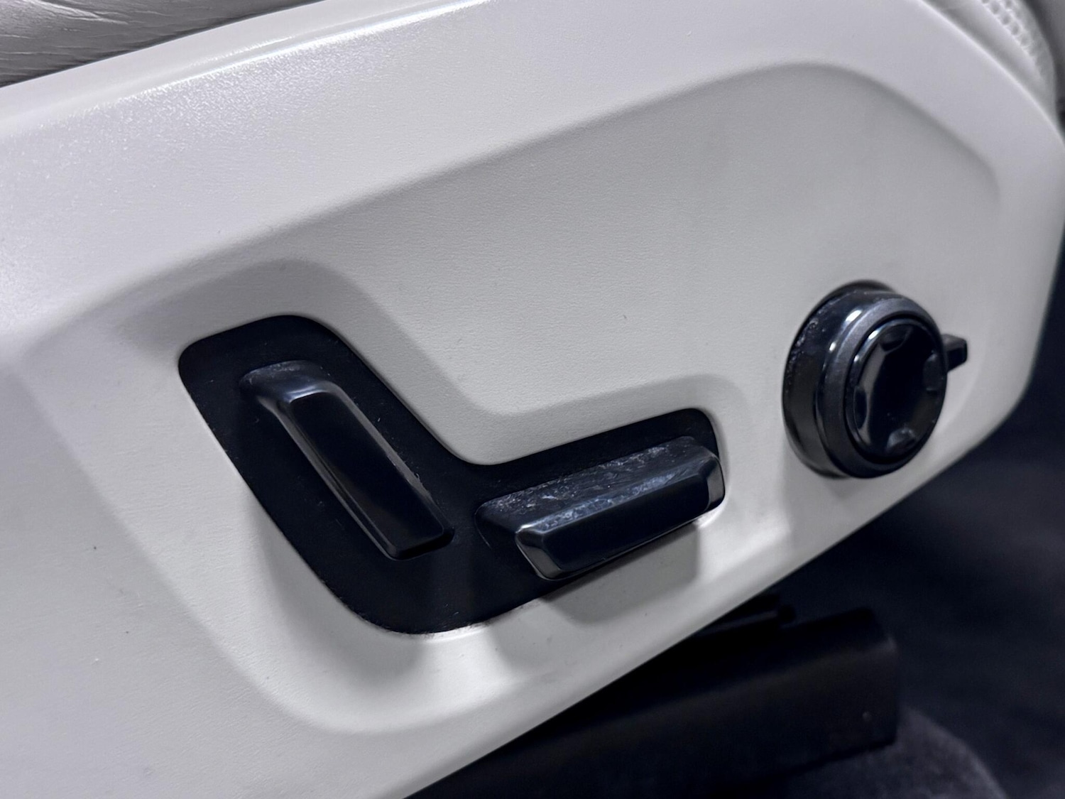 Used Volvo XC60 2022 for sale - 76912850: Photo 19