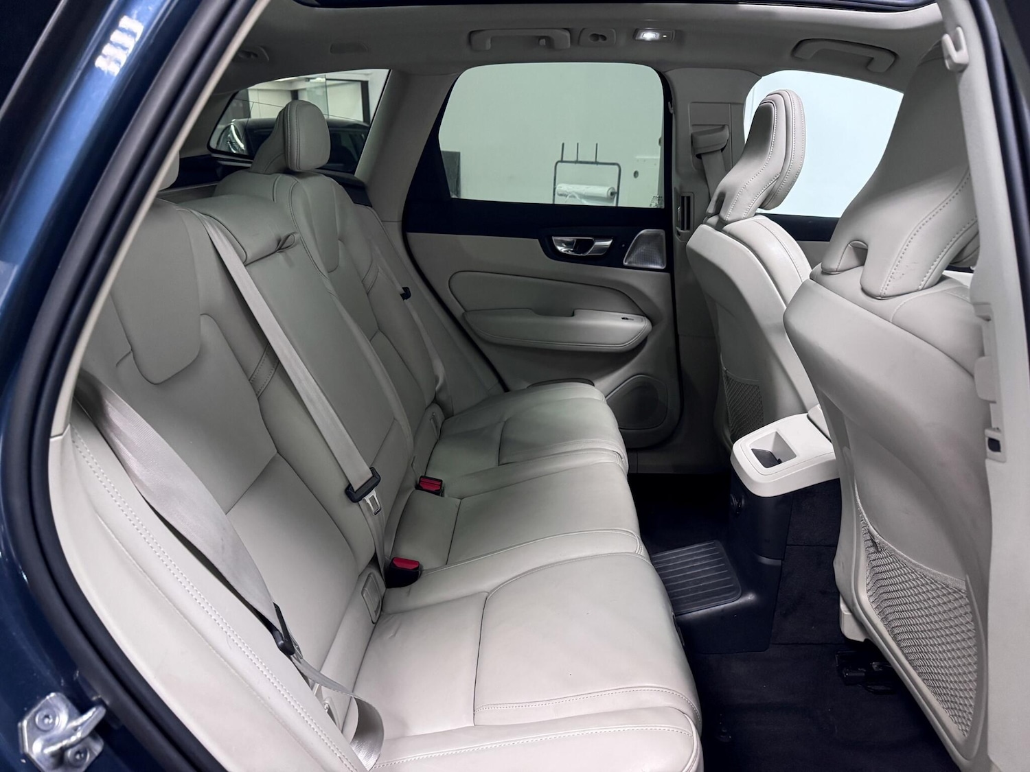 Used Volvo XC60 2022 for sale - 76912850: Photo 24