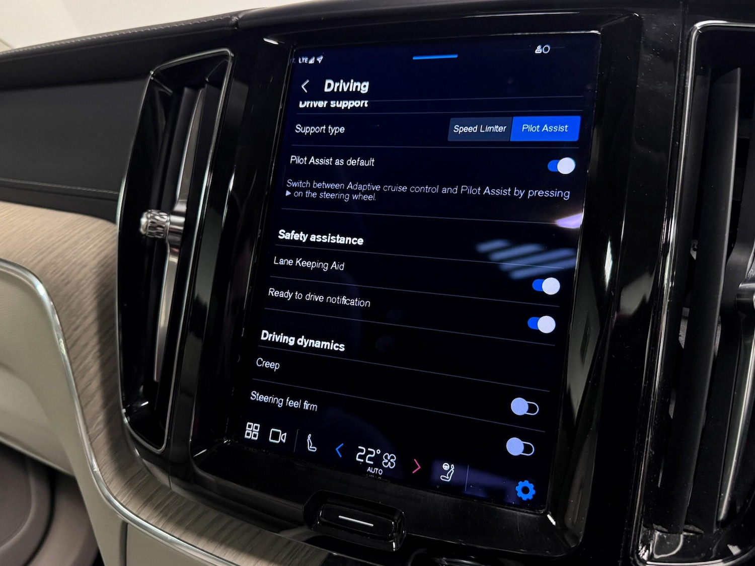 Used Volvo XC60 2022 for sale - 76912850: Photo 49