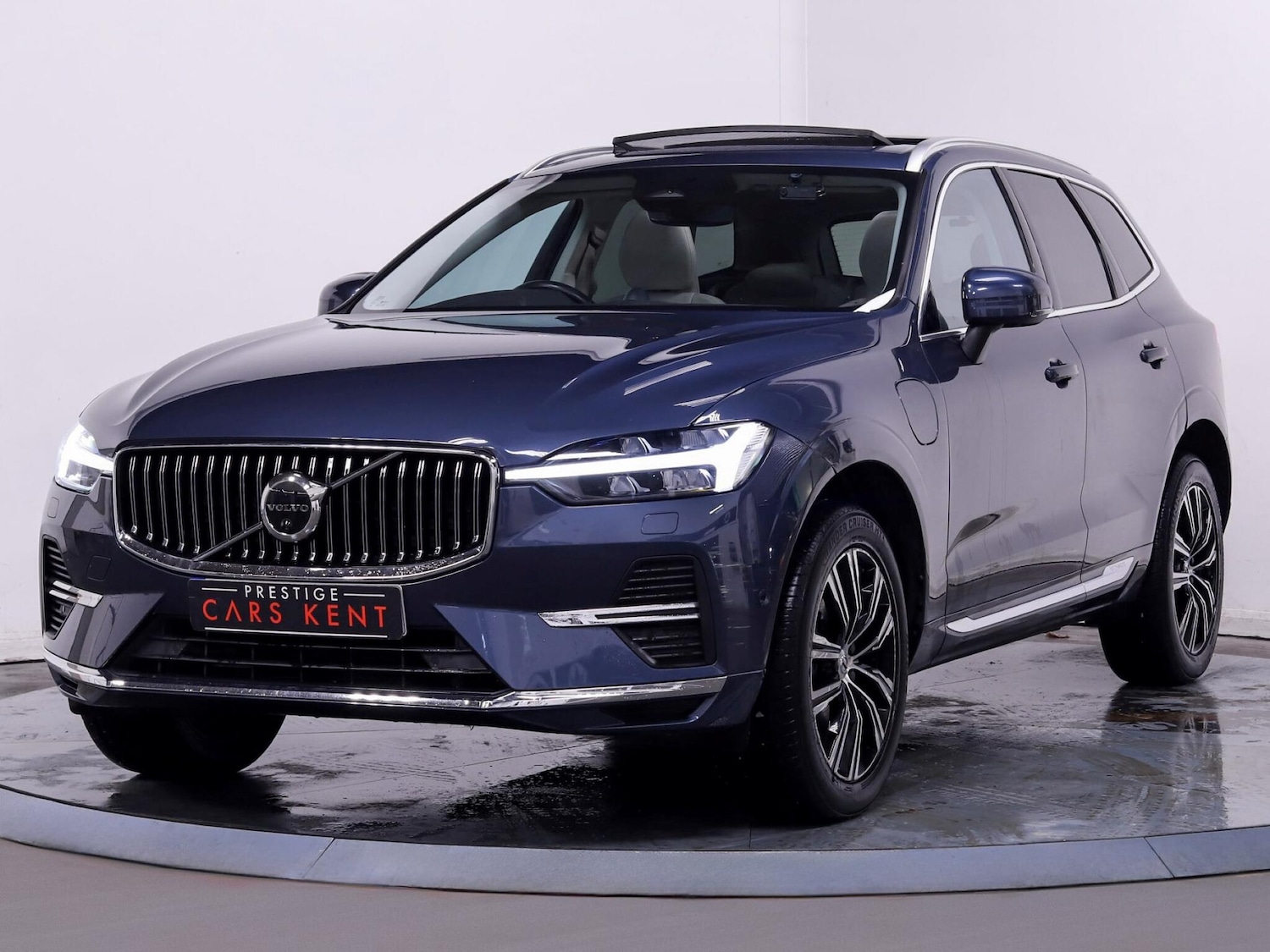 Used Volvo XC60 2022 for sale - 76912850: Photo 6