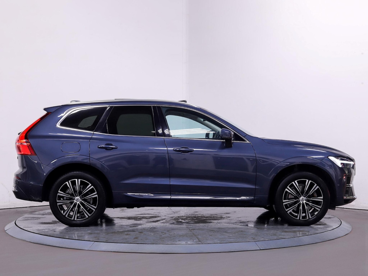 Used Volvo XC60 2022 for sale - 76912850: Photo 8